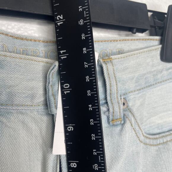 American Eagle Womens Shorts Size 2 Mom Short Light Wash Denim Jean Blue - Picture 7 of 15